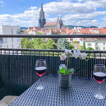 42qm - Blick Auf Munster, 3 Min Altstadt, Kuche, Balkon, Innenstadt Apartment Ulm